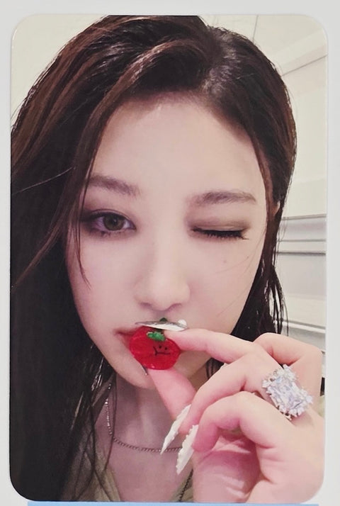 I-DLE "We are" - KPOP Together Pre-Order Benefit Photocard