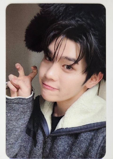 ZEROBASEONE "πππ¨π π£ππ₯ππππ¦π" The 5th Mini Album - Apple Music Pre-Order Benefit Photocard