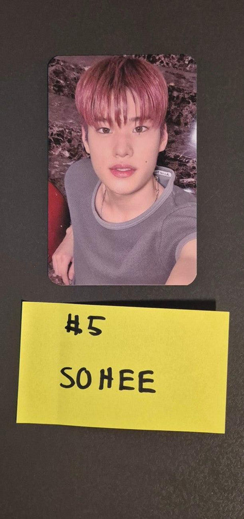 RIIZE "RIIZING" - Apple Music Pre-Order Benefit Photocard