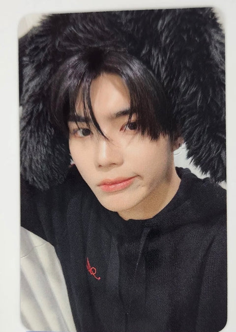 ZEROBASEONE "πππ¨π π£ππ₯ππππ¦π" The 5th Mini Album - Apple Music Pre-Order Benefit Photocard