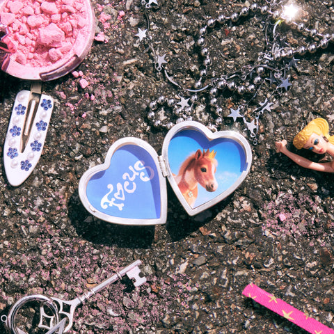 Hearts2Hearts - FOCUS (HEART LOCKET VERSION)